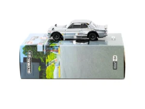 Tarmac Works Nissan Skyline HT 2000GT-R Silver Chrome 1:64