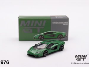 Mini GT Lamborghini Countach LPI 800-4 Verde Medio 1:64