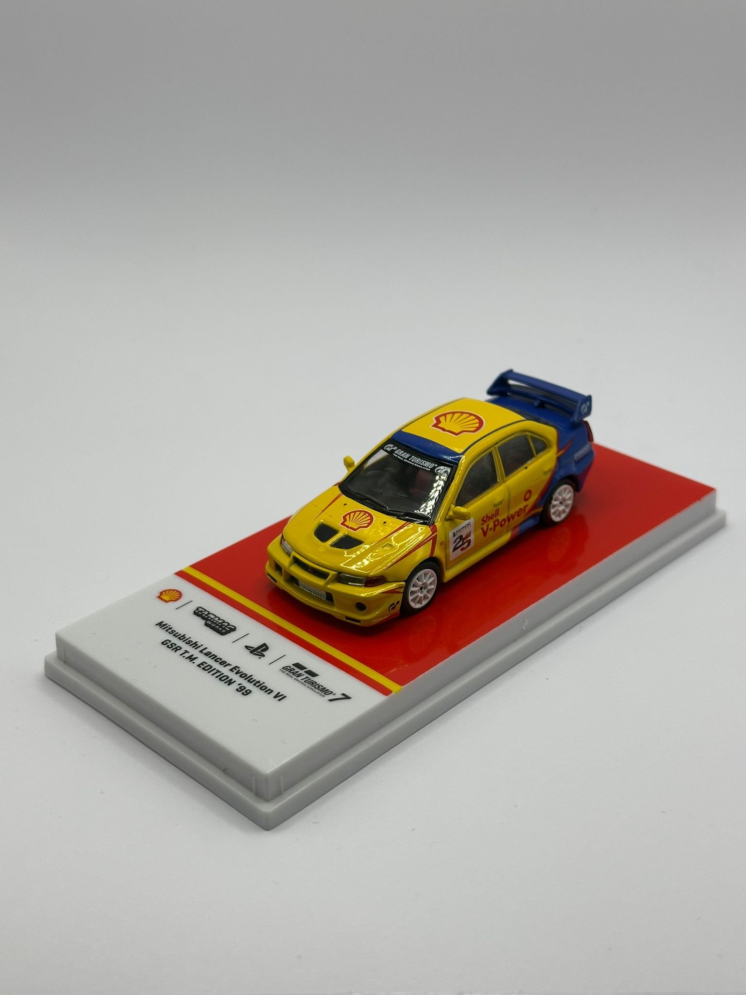 Tarmac Works Mitsubishi Lancer Evolution VI GSR T.M. Edition ’99 – 1:64 - obrazek 2