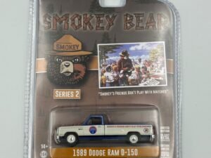 GreenLight Dodge Ram D-150 1989 Smokey Bear Series 2 1:64