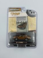 GreenLight Oldsmobile 4-4-2 1972 Brown 1:64