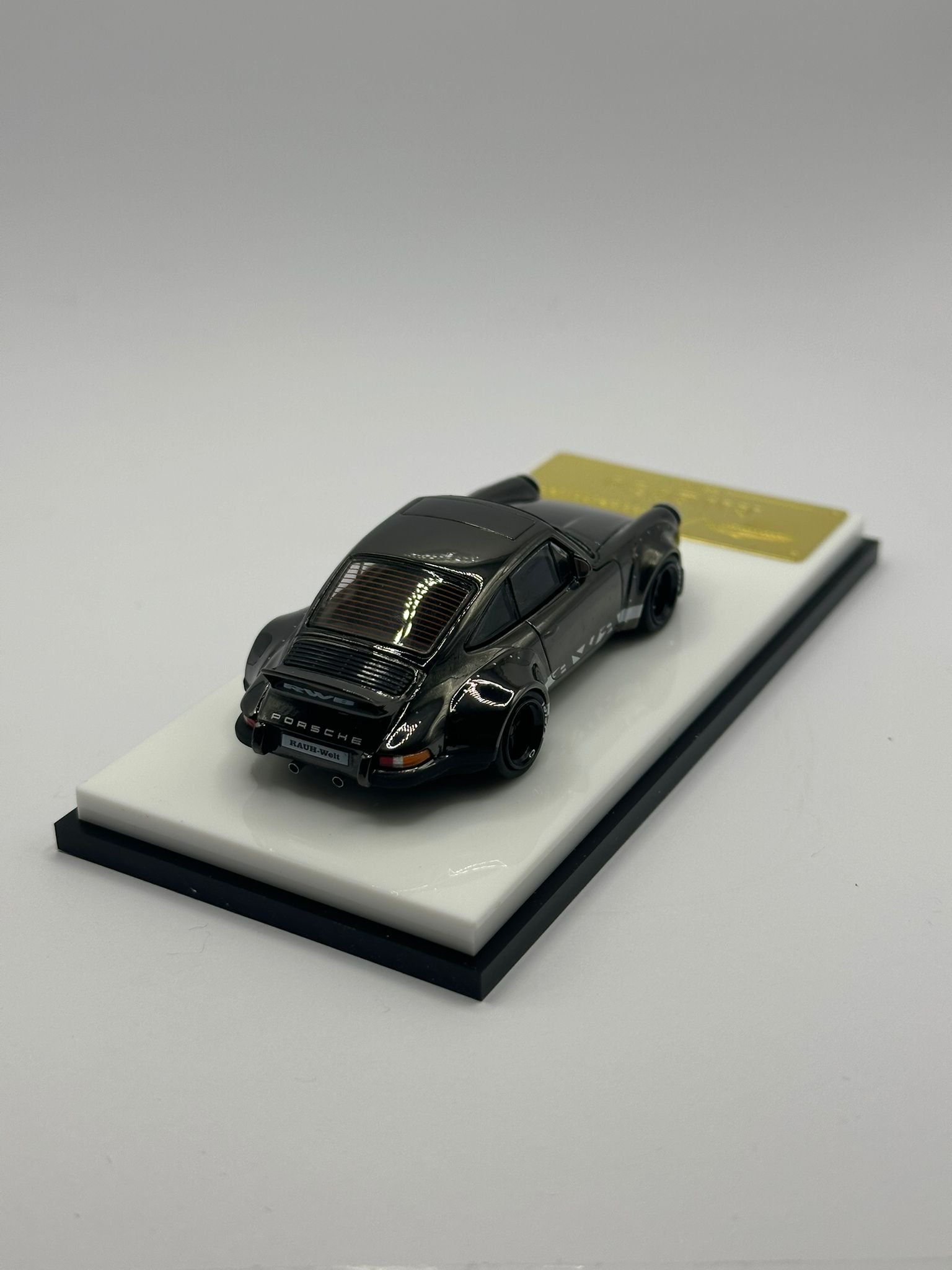 My Model Collect Porsche 911 (930) RWB 1:64 - obrazek 3