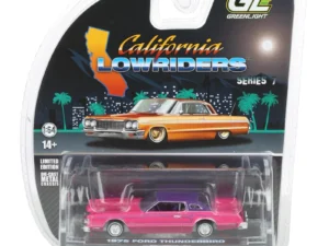 Greenlight California Lowriders Ford Thunderbird 1975 Pink/Purple