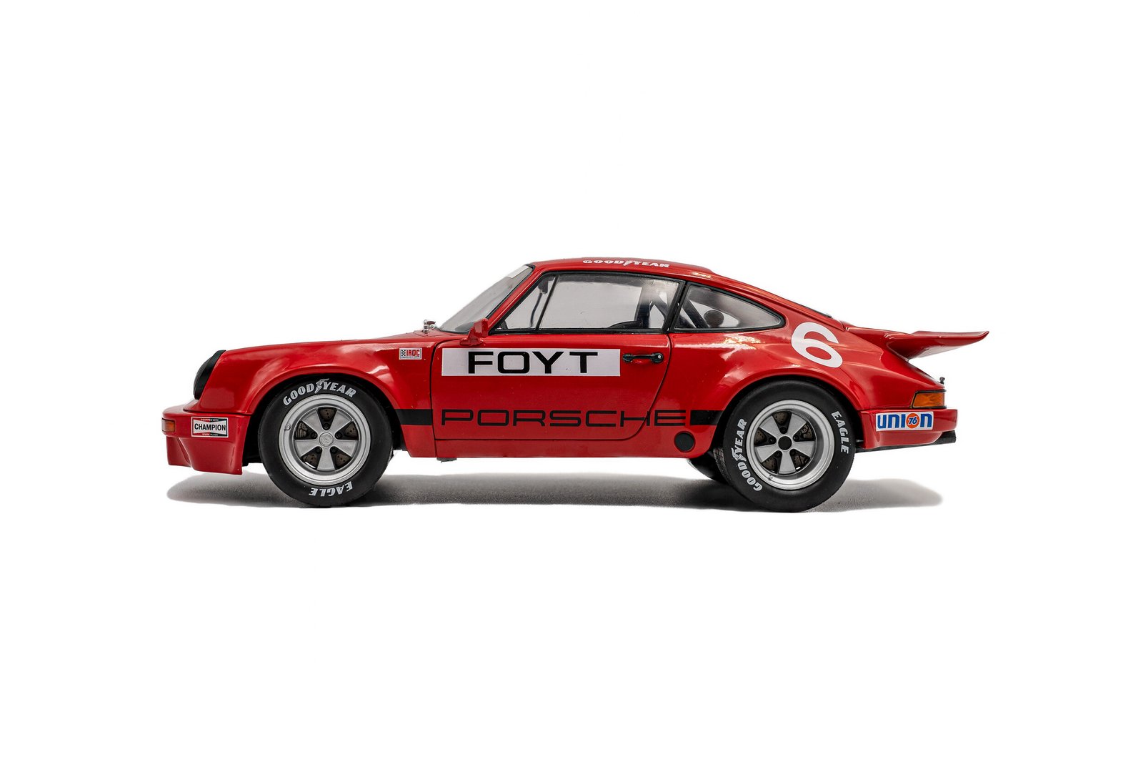 Solido Porsche 911 IROC Daytona 1974 #6 Foyt – 1:18 - obrazek 2