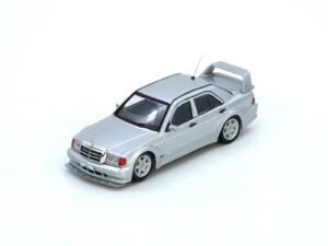INNO64 Mercedes-Benz 190E Silver 1:64